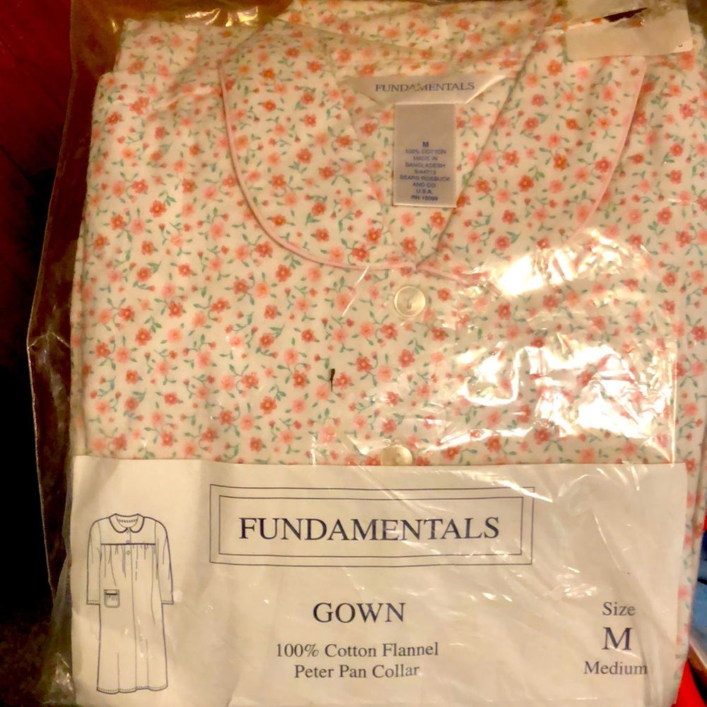 NEW Women’s nightgown flannel